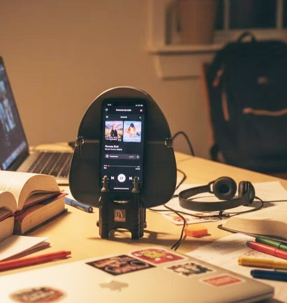 Pheasel_Light_cellphone_theater Desktop